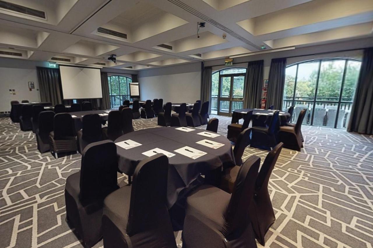 Village Hotel Nottingham Beeston  Esterno foto